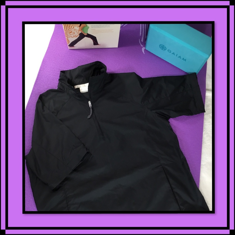 NIKE WATER RESISTANT TOP CLIMA-FIT S